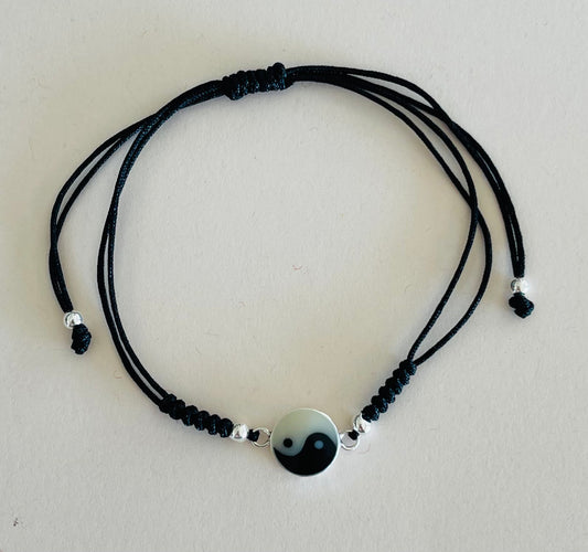 Yin Yang Adjustable Threaded Bracelet Media 1 of 1